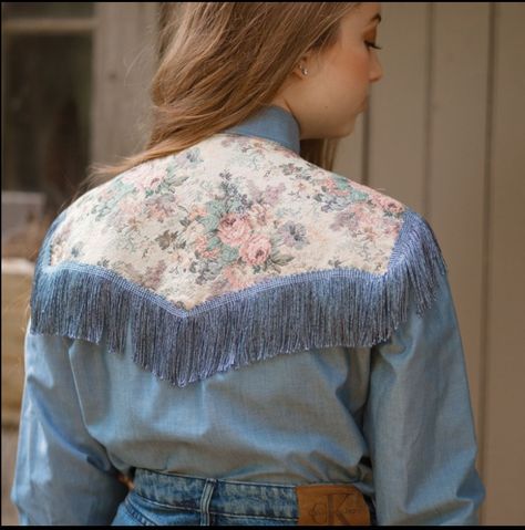 Fringe Western Shirt, Vintage Western Aesthetic, Mitski Concert, Girly Cowgirl, Nudie Suit, Neon Cowgirl, Vintage Fringe Jacket, Ladies Western Shirts, Vintage Western Wear