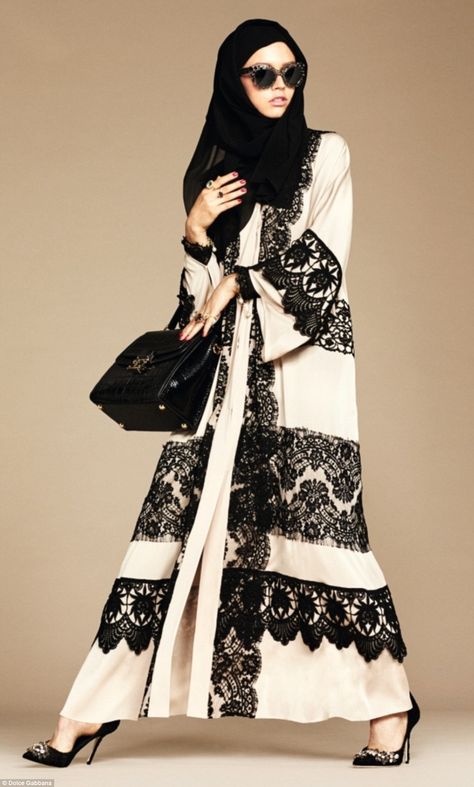 Italian fashion house Dolce & Gabbana has launched their first ever collection of abayas and hijabs as they seek to cater for the growing demand for Muslim fashion Pola Abaya, Abayas Collection, Luxury Abaya, Abaya Design, Estilo Hijab, Stile Hijab, Hijab Collection, Muslim Women Fashion, Mode Abaya