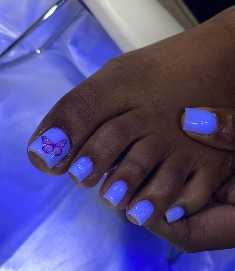 Purple Toenails With Design, Purple Toe Nail Designs, Purple Toenails, Nails Acrylic Toes, Purple Toe Nails, Blue Toe Nails, Purple Toes, Feet Nail Design, Pedicure Designs Toenails