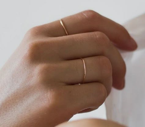 Gold Ring Simple, Gold Aesthetic, Ring Simple, Minimal Jewelry, Delicate Jewelry, Hand Jewelry, Simple Jewelry, Stylish Jewelry, Dainty Jewelry