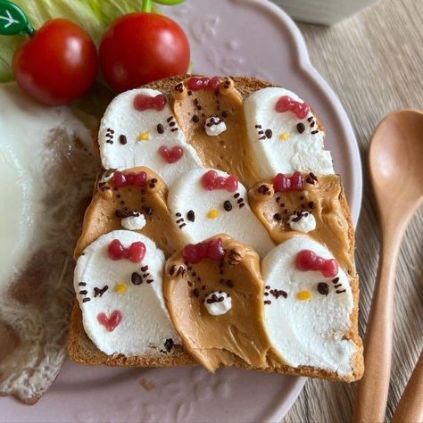 Dessert Plate Decoration, Bear Toast, Pastel Cupcakes, Make 100 A Day, Kawaii Cooking, Creative Desserts, Kawaii Food, Japan Food, Cute Desserts