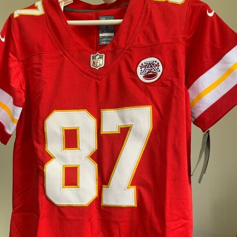 ✨Chiefs #87 Travis Kelce Red Football Jersey Red Football Jersey, Travis Kelce Jersey, Chiefs Jersey, Chiefs Shirt, Chiefs Shirts, Nfl Kansas City Chiefs, Xmas List, Travis Kelce, Nike Acg