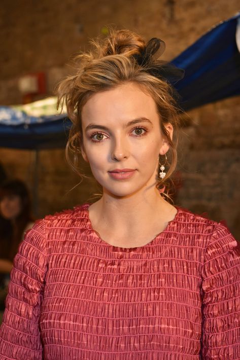 Jodie Comer Red Hair For Soft Autumn, Soft Autumn Celebrities, Spicemarket Colour, Autumn Celebrities, Erza Et Jellal, Letitia Wright, Colour Analysis, Celebrity Facts, Jodie Comer