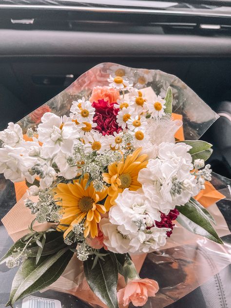 Trader Joe’s Bouquet Diy, Trader Joes Wedding Bouquet Diy, Trader Joe Bouquet, Trader Joes Floral Arrangements, Trader Joes Bouquets, Trader Joes Bouquet Diy, Trader Joe’s Bouquet, Grad Flowers Bouquet, Trader Joe’s Flowers