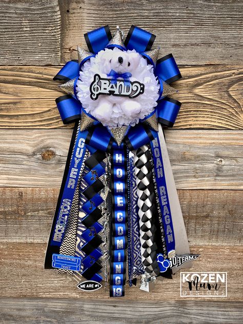 Royal blue simple single homecoming garter.  We can custom design a special homecoming mum or garter for you. Check out our Facebook page @kozenmumdesigns.     #homecominggarter #homecoming #bandgarter #bandmum #kozenmumdesigns Mums Blue And White, Simple Homecoming Mums, Football Garter, Homecoming Garter, Mini Footballs, Homecoming Mums, School Colors, Garters, Baby Blue