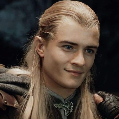 Legolas Hot, Lotr Characters, Lotr Legolas, Crush On Him, Lotr Elves, Legolas And Thranduil, Nicky Larson, Creation Art, Outfits Hombre