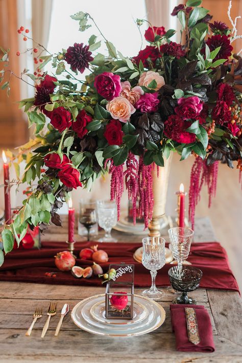 Pomegranate Theme Wedding, Ruby Anniversary Party Ideas, Merlot Wedding, Deep Red Wedding, Dark Red Wedding, Rose Wedding Theme, 40th Anniversary Party, 21 Diner, White Flower Arrangements