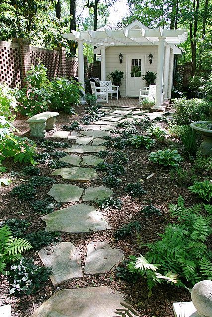 Guest cottage or retreat. So cute! I know someone who built a small "guest house" in his backyard for his grandson so they'd have somewhere to camp out when he came over. Love the idea Garden Flagstone, White Shed, Fair Garden, Cottage Landscaping, Window Greenhouse, Flagstone Path, Paving Ideas, Stone Walkway, Modern Garden Design