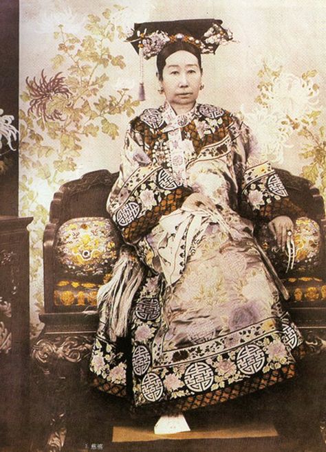 An official photographic portrait of Empress Dowager Cixi (29 November 1835 – 15 November 1908), aged around 55 years. Last Emperor Of China, Empress Dowager Cixi, Empress Dowager, Boxer Rebellion, Empress Of China, Asian History, Chinese History, Chongqing, Tianjin