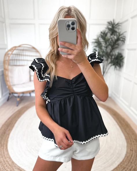 b l a c k && w h i t e HAUL 🖤🤍 Black Ruffle Top, Baby Doll Top, Ric Rac, Pinterest Closet, Summer Fits, Simple Trendy Outfits, Photoshoot Outfits, Dressy Tops, Babydoll Top