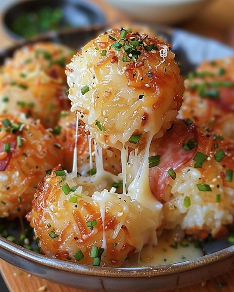 Rice Balls With Cheese And Pepperoni, Rice Ball Appetizers, Barley Dishes, Pasta Balls, Cheese Rice Balls, Pepperoni Balls, Rice Appetizers, Chicken Rice Balls, Schweddy Balls