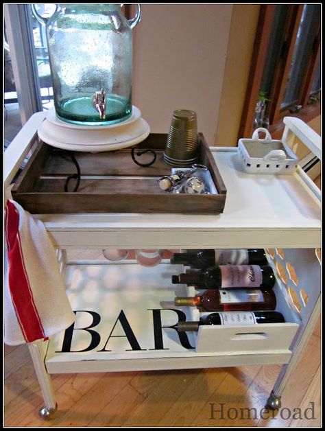 Second shelf ideas Changing Table Repurpose, Bar Cart Diy, Bar Cart Ideas, Diy Bar Cart, Rolling Bar Cart, Beverage Bar, Revamp Furniture, Cart Ideas, Kitchen New York