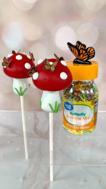 Fairy Cake Pop Ideas, Mushroom Cake Pops Tutorial, Toadstool Cake Pops, Fairy Theme Cake Pops, Enchanted Forest Cake Pops, Mushroom Cakepops, Mushroom Treats, Woodland Cake Pops, Cake Pop Diy