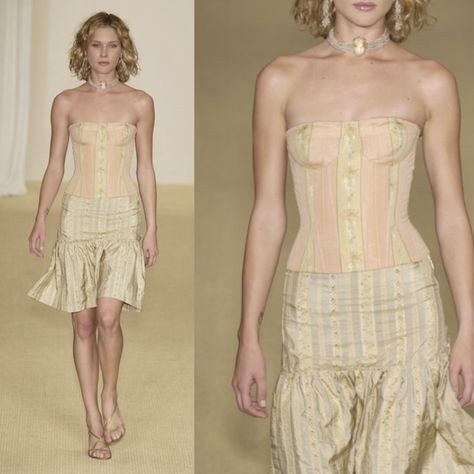 2003 Runway Fashion, Ralph Lauren 2003, Miu Miu Runway, Retro Looks, Catwalk Collection, Red Carpet Outfits, 2000s Outfits, Jane Birkin, Fashion Fits