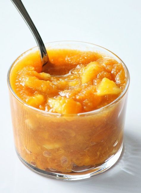 Persimmon Sauce Recipe — Eatwell101 Persimmon Ice Cream Recipe, Persimmon Sauce, Fall Desserts Recipes, Persimmon Recipes, Persimmon Fruit, Compote Recipe, Scones Ingredients, Tropical Food, Jelly Recipes