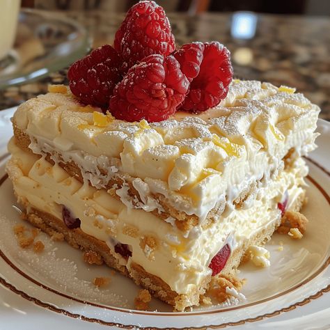 No-Bake Lemon Eclair Cake – PHUIIS BLOG No Bake Lemon Eclair Cake, Lemon Eclair, Pina Colada Smoothie Recipe, Lemon Icebox Cake, Eclair Cake Recipes, Southern Caramel Cake, Lemon Banana, No Bake Lemon, Pudding Flavors