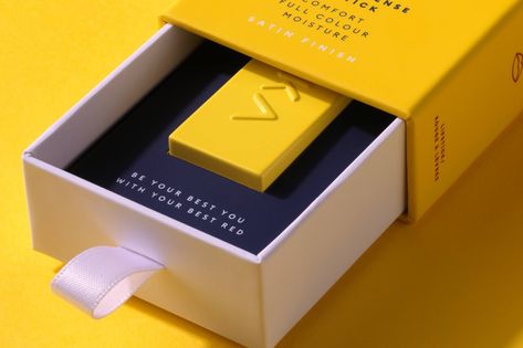 IKA Beauty Ready Steady Collection on Packaging of the World - Creative Package Design Gallery Beautiful Packaging Design, Packaging Photography, Medicine Packaging, Cosmetic Packaging Design, Creative Package, Candle Packaging, Bottle Packaging, Packaging Ideas, Beauty Packaging