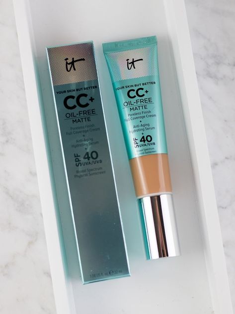 IT Cosmetics CC+ Cream Oil-Free Matte SPF 40 Review + Photos It Cosmetics Cc Cream, Contour Makeup Tutorial, Perfect Cat Eye, Fall Makeup Looks, Winter Makeup, It Cosmetics, Contour Makeup, Fall Makeup, E 40