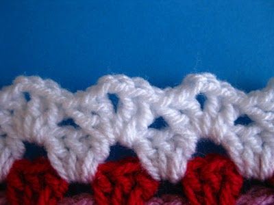 crochet edging..just used this on edge of large granny square blanket. Very effective and simple. Pin Terest, Crochet Blanket Border, Motifs Granny Square, Crochet Blanket Edging, Crochet Edges, Confection Au Crochet, Crochet Edging Patterns, Crochet Granny Square Blanket, Crochet Simple