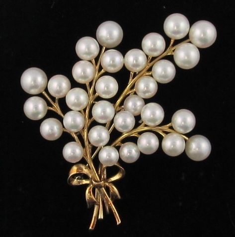 Estate Mikimoto Pearl Pin Brooch 14k | antique jewelry | Pinterest ... Pearl Broche, The Bling Ring, Gold Starburst, Mikimoto Pearls, Pearl Pin, Pearl Brooch, Akoya Pearls, Antique Jewellery, Vintage Jewellery