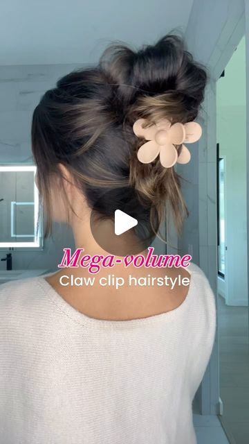 Messy Hair Clipped Up, Easy Beginner Hairstyles For Long Hair, Messy Hairdos For Medium Hair, Hair Dos With Clips, Simple Up Hairstyles For Long Hair, Hair Jaw Clip Hairstyles, Messy Bun Using Claw Clip, Claw Clip Hairstyles Long Hair All Up, Claw Bun Hairstyles