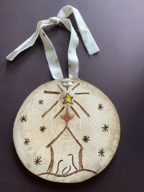 Wood Burning Christmas, Religious Christmas Crafts, Mountain Christmas, Church Painting, Religious Ornaments, Wood Slice Ornaments, The True Meaning Of Christmas, Nativity Ornaments, Joy And Peace