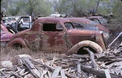 A-1 Salvage: New Mexico yard lives up to A-1 billing - Old Cars Weekly Antique Cars For Sale, Junkyard Cars, Barn Find Cars, Abandoned Vehicles, Roswell New Mexico, Junk Yard, Cool Old Cars, Rusty Cars, Last Ride