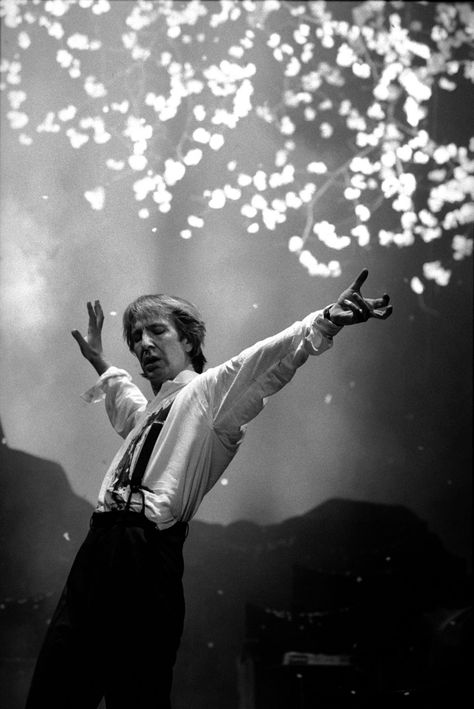 Tango at the End of Winter, 1991 Alan Rickman in Peter Barnes’ adaptation of Kunio Shimizu’s play, directed by Yukio Ninagawa at Piccadilly theatre, London - Flashbak Theatre London, End Of Winter, Alan Rickman, Tango, A Man, The End, London, Black And White, White