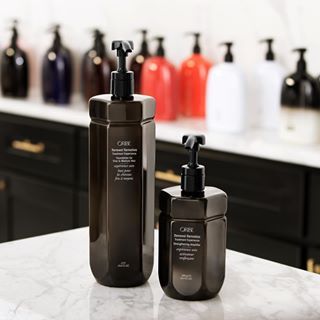 Oribe (@oribe) • Instagram photos and videos Body Wash Packaging, Hip Hair, Oribe Hair Products, Hair Treatments, Best Salon, Ready For Fall, Dynamic Duo, Hair Studio, Pretty Hair