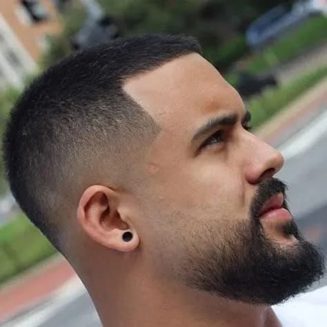 Tapered Beard, Faded Beard Styles, Best Fade Haircuts, Goatee Beard, Mens Hairstyles With Beard, Beard Styles Short, Beard Haircut, Beard Shampoo, Best Beard Styles