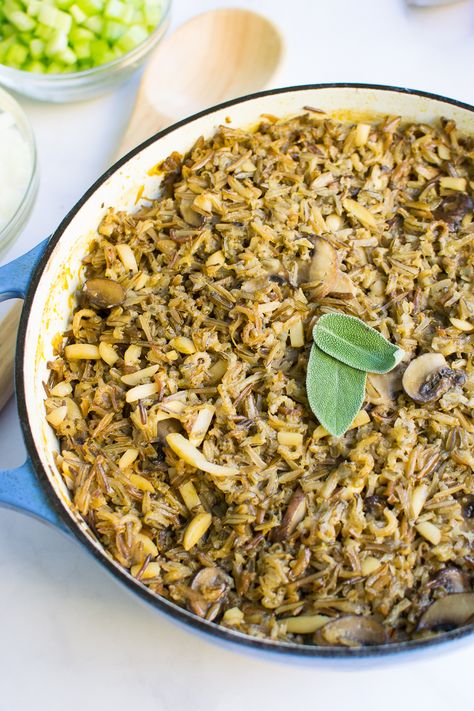 This take on the unofficial state cuisine of Minnesota Wild Rice Hotdish:  Minnesota has only 6 real ingredients. Wild Rice Hotdish, Rice Hotdish, Easy Hotdish Recipes, Pan Seared Halibut Recipes, Minnesota Wild Rice, Turkey Wild Rice Soup, Hotdish Recipes, Wild Rice Recipes, Wild Rice Casserole