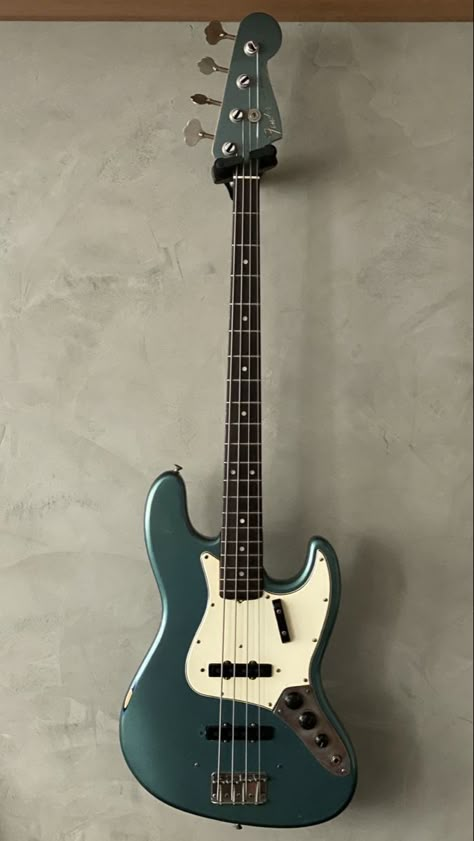 Fender Jazz Bass Guitar, I Love Bass, Bass And Guitar, Cool Instruments, Guitar Aesthetic, Pretty Guitars, Fender Jazz Bass, Fender Jazz, Electric Guitar Design