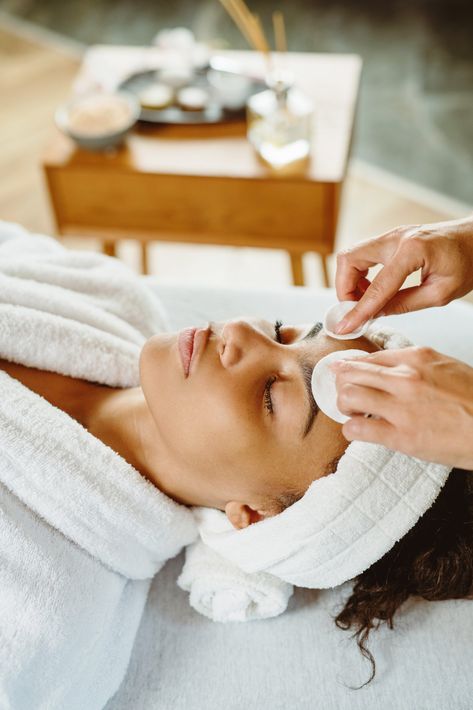 Mums are busy every hour of every day taking care of their children. Beauty and self-care are the first things to go when you have a child, and it can be hard to get back into a cosmetic routine that keeps you looking young and fresh. Cosmetic treatments that don’t require daily input are the best for busy mums because… Read More The post Best Cosmetic Treatments for Busy Mums appeared first on Don't Cramp My Style. Mum Care, Being A Mum, First Time Mum Tips, Mum Care Tips, Tighten Under Eye Skin, Stay At Home Mum Daily Routine, Heatless Waves Overnight, Heatless Waves, Under Eye Fillers