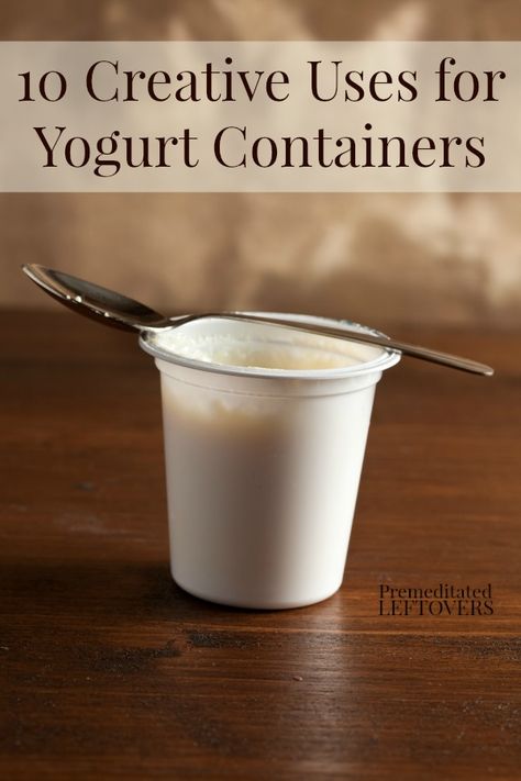 There's no need to throw out your old yogurt containers when there are so many ways to recycle them! Here are 10 Frugal Uses for Yogurt Containers. Reuse Yogurt Containers, Yoghurt Pot Crafts, Yogurt Container Upcycle, Yogurt Container Crafts, Oui Jars, Healthy Earth, Yogurt Container, Produce Containers, Storage Closets