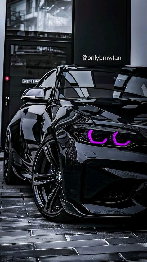 Wallpapper Iphone, Tmax Yamaha, Tokyo Drift Cars, Bmw Wallpapers, Pimped Out Cars, Bmw Love, Cool Car Pictures, Car Chevrolet, Car Cleaning Hacks