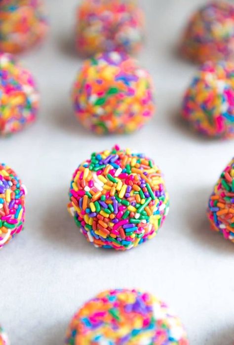 Sprinkle Confetti Cookies - The Forked Spoon Donuts Cake, Confetti Cookies, Rainbow Sprinkle, Cookie Table, Party Sweets, Sprinkle Party, Sprinkle Cookies, Rainbow Food, Kids Party Food