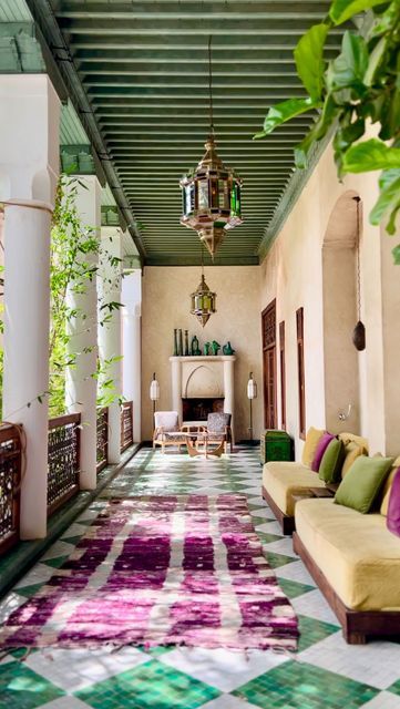 El Fenn, Moroccan Aesthetic, Heavenly Places, Rooftop Restaurant, Plaster Walls, Photography Backdrops, Photo Backdrop, Beautiful Interiors, Marrakech