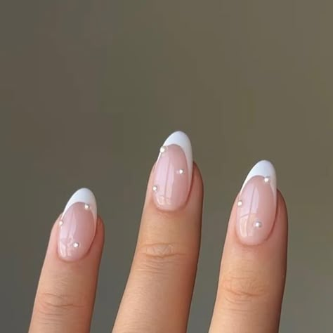 Cute Simple Wedding Nails, Creative Wedding Nails, Bridal Shower Jewelry For Bride, Super Short Almond Nails French Tip, Wedding Pearls Jewelry, Bridal French Tip Nails, French Tip W Pearls, Pearl Bridal Nails, Bridal Nails With Pearls