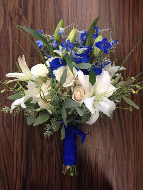 Royal Blue And Silver Flower Bouquet, Flower Bouquet For Royal Blue Prom Dress, Dark Blue Prom Bouquet, Prom Bouquet With Royal Blue Dress, Flowers For Royal Blue Dress, Prom Bouquet Ideas Navy Blue Dress, Prom Bouquet Ideas Royal Blue Dress, Blue And White Prom Flowers, Royal Blue Champagne Wedding