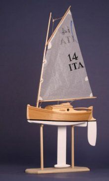 Model Sailboats, Toy Sailboat, Sailboat Plans, Wooden Model Boats, Yacht Model, Toy Boats, Build Your Own Boat, Harbor House, Boat Projects