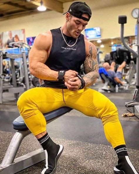 Jeremy Buendia, Men's Physique, Stringer Tank Top, Mr Olympia, Fluorescent Colors, Olympia, Bodybuilding, Headphones, Look At