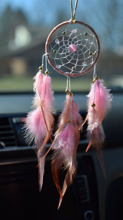 Southwestern Christmas, Dream Catcher For Car, Car Charms Rear View Mirror, Dreamcatcher Pendant, Dream Catcher Nursery, Crazy Crafts, Car Accessory Gifts, Dream Catcher Art, Car Accessories Diy