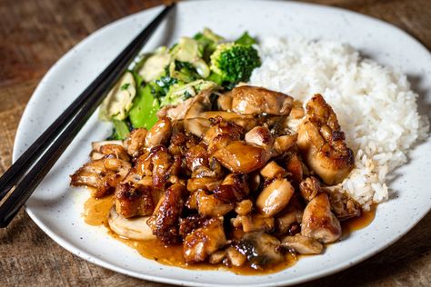 Mall Style Chicken Teriyaki — Zestes Recipes Teriyaki Chicken Like The Mall, Copycat Mall Teriyaki Chicken, Mall Teriyaki Chicken Recipe, Mall Chicken Teriyaki, Japanese Chicken Teriyaki, Food Sauces, Teriyaki Chicken Recipe, Braised Chicken Breast, Asian Dish