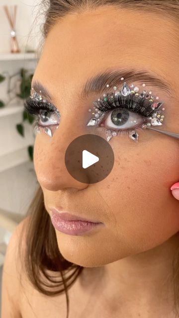 Gem Designs On Face, Sparkle Makeup Looks, Disco Ball Makeup, Ballerina Bride, Festival Face Gems, Brow Glue, Sparkle Makeup, Ball Makeup, Faux Freckles