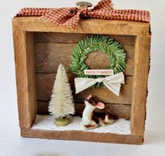 Vintage Christmas Crafts To Make, New Look Ideas, Christmas Crafts To Make And Sell, Vintage Meets Modern, Classic Lifestyle, Christmas Diorama, Dressing Tips, Vintage Christmas Crafts, Vintage Style Christmas