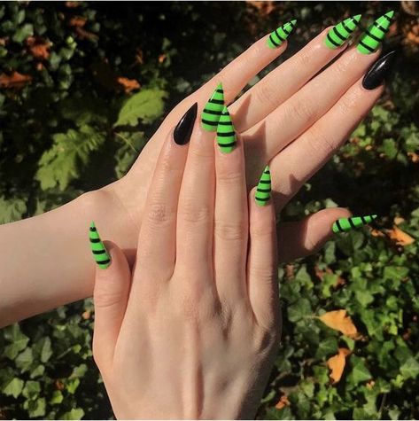 27 Ghoulishly Cool Green Halloween Nails for The Spooky Season! - The Catalog Halloween Nails Stripes, Neon Green Halloween Nails, Green And Black Halloween Nails, Black And Green Halloween Nails, Green Halloween Nail Designs, Lime Green And Black Nails, Halloween Nails Neon, Black And Neon Green Nails, Neon Halloween Nails