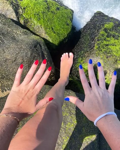 20 Trending July Nails for a Stylish Summer Plain Fourth Of July Nails, 4th Of July Nail Inspo Easy, Forth Of July Simple Nails, Rth Of July Nails, White Red And Blue Nails, 4tg Of July Nails Acrylics Simple, Red Or Blue Nails, Solid Red White And Blue Nails, Fourth Of July Toe Nails Simple