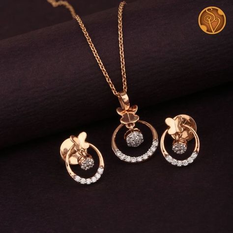 Rose Gold Pendant Set Design, Rose Gold Necklace Set Jewelry, Pendant Set Gold Antique, Chain And Earring Set Gold, Delicate Pendant Set, Rose Gold Chain With Pendant, Small Chains Gold With Pendant, Gold Chain With Pendant Indian, Gold Pendant Designs Modern