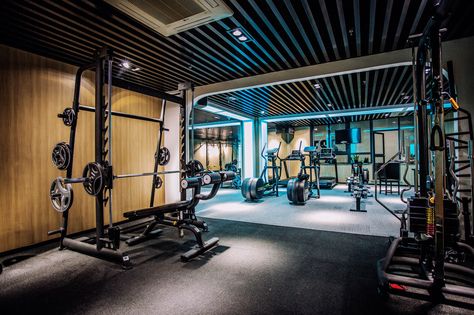 The beautiful gym Gym Workout Room, Home Gyms Ideas Garage, Gym Interiors, Home Gym Layout, Gym Layout, Fitness Center Design, Warehouse Gym, Workout Studio, Power Of Money