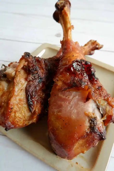 30 Minute State Fair Air Fryer Turkey Legs - Dummy in the Kitchen Turkey Legs In Air Fryer, Turkey Drumstick Recipe, Roasted Turkey Legs, Turkey Leg Recipes, Turkey Drumsticks, Air Fryer Turkey, Smoked Turkey Legs, Turkey Leg, Turkey Legs